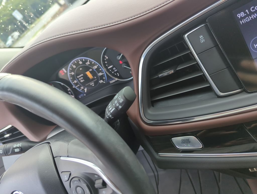 Used 2020 White Buick Avenir image 24