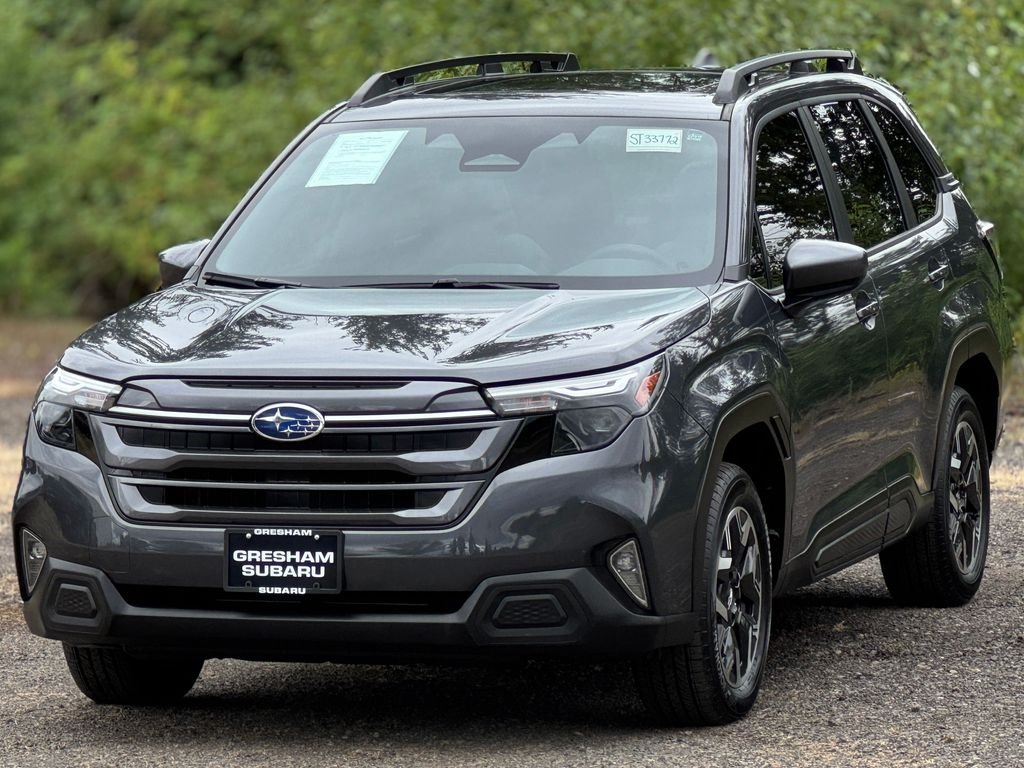 Used 2025 Magnetite Gray Metallic Subaru Premium image 3