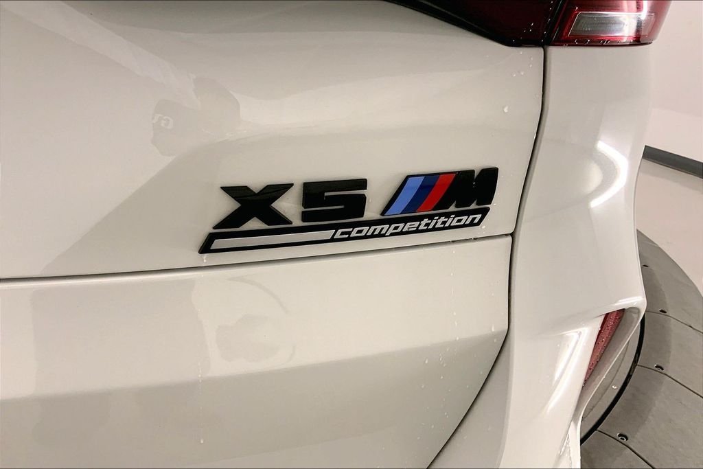 Used 2022 Alpine White BMW  image 7