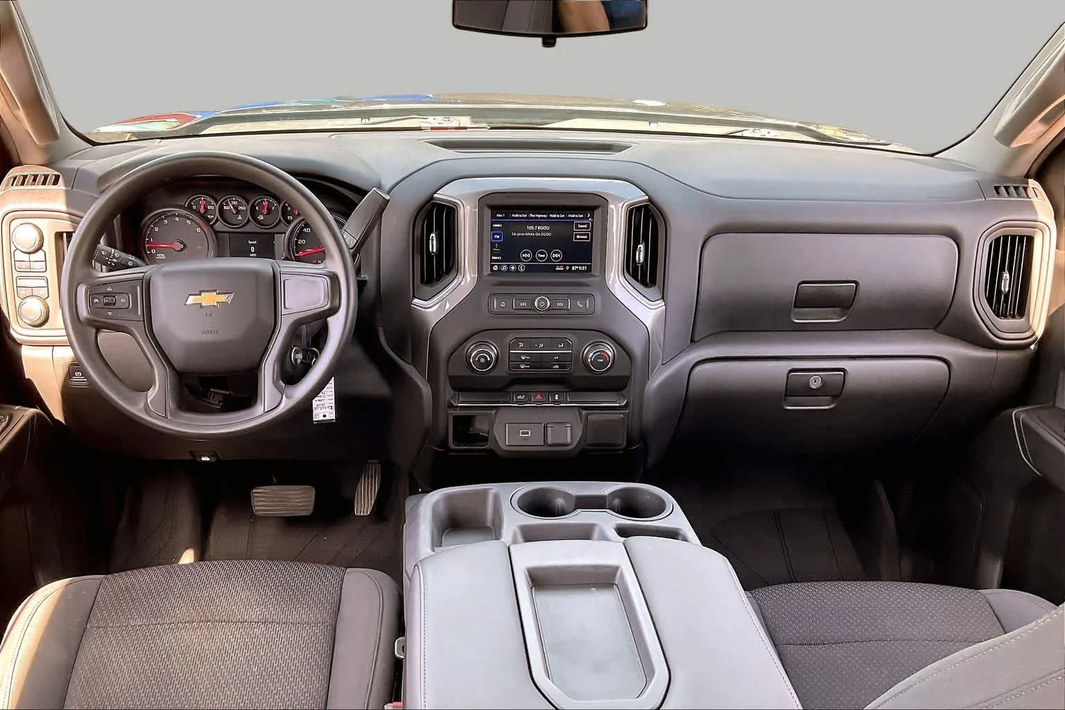 Used 2020 Shadow Gray Metallic Chevrolet Custom image 14
