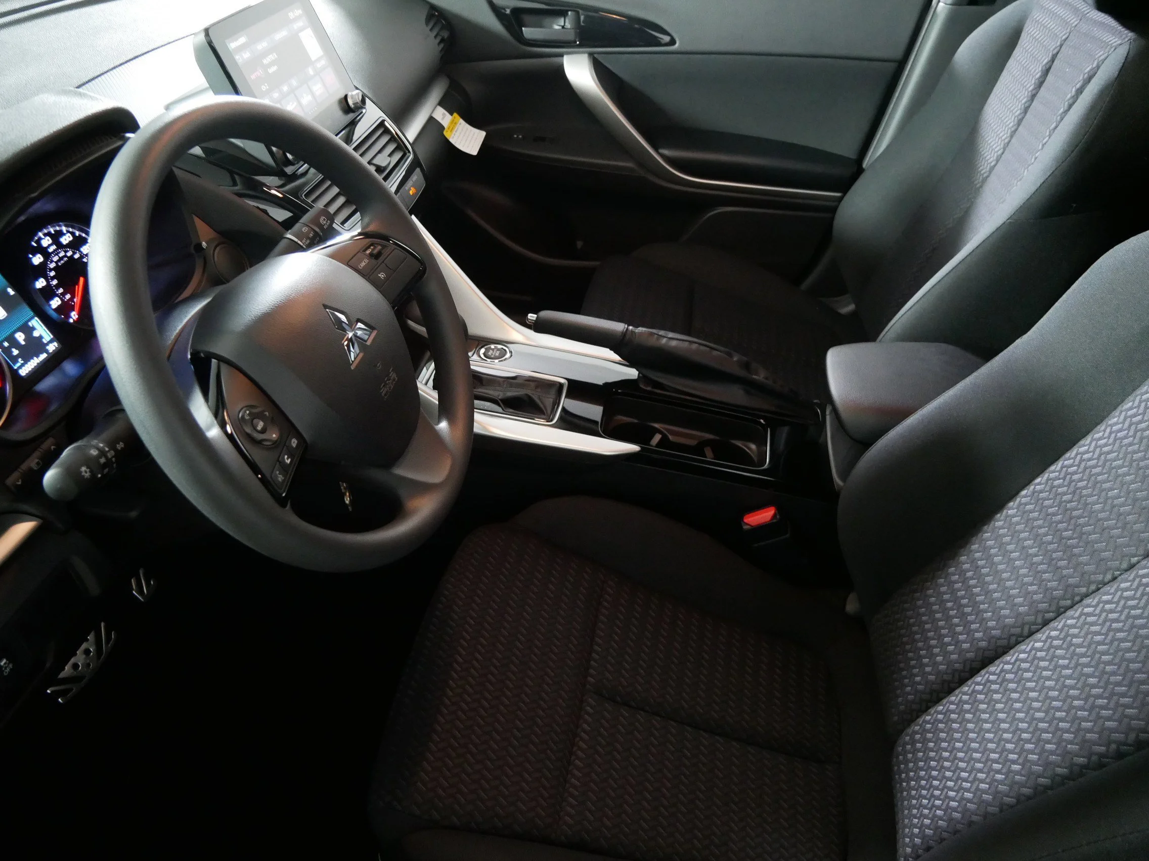 New 2026  Mitsubishi ES image 4