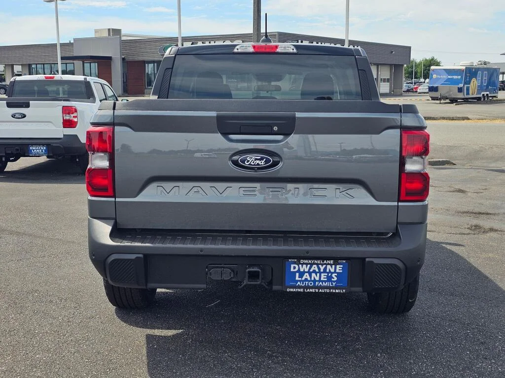 New 2026 Carbonized Gray Metallic Ford XLT image 4