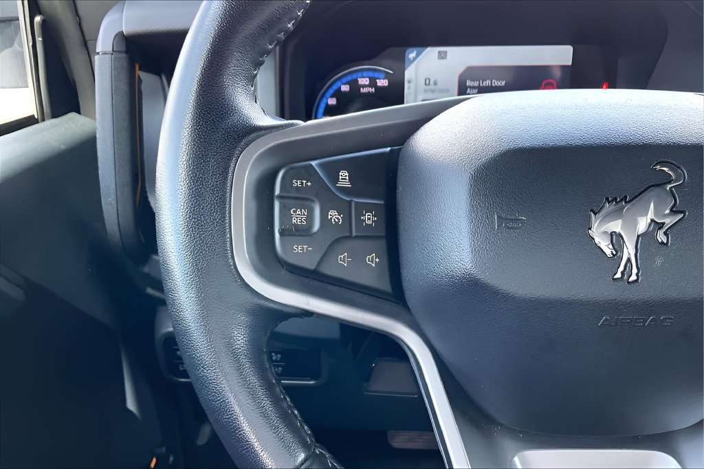 Used 2024 Gray Ford Badlands image 10
