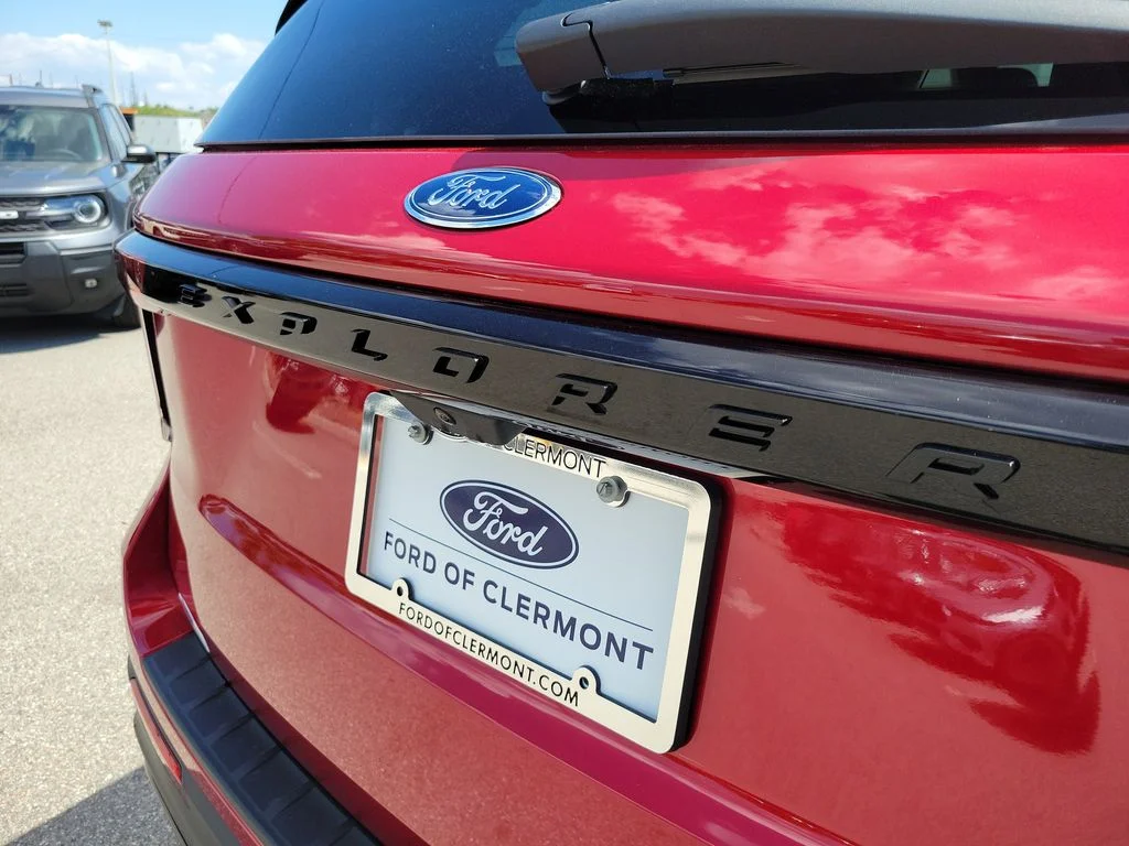 New 2026 Rapid Red Metallic Tinted Clearcoat Ford ST image 8