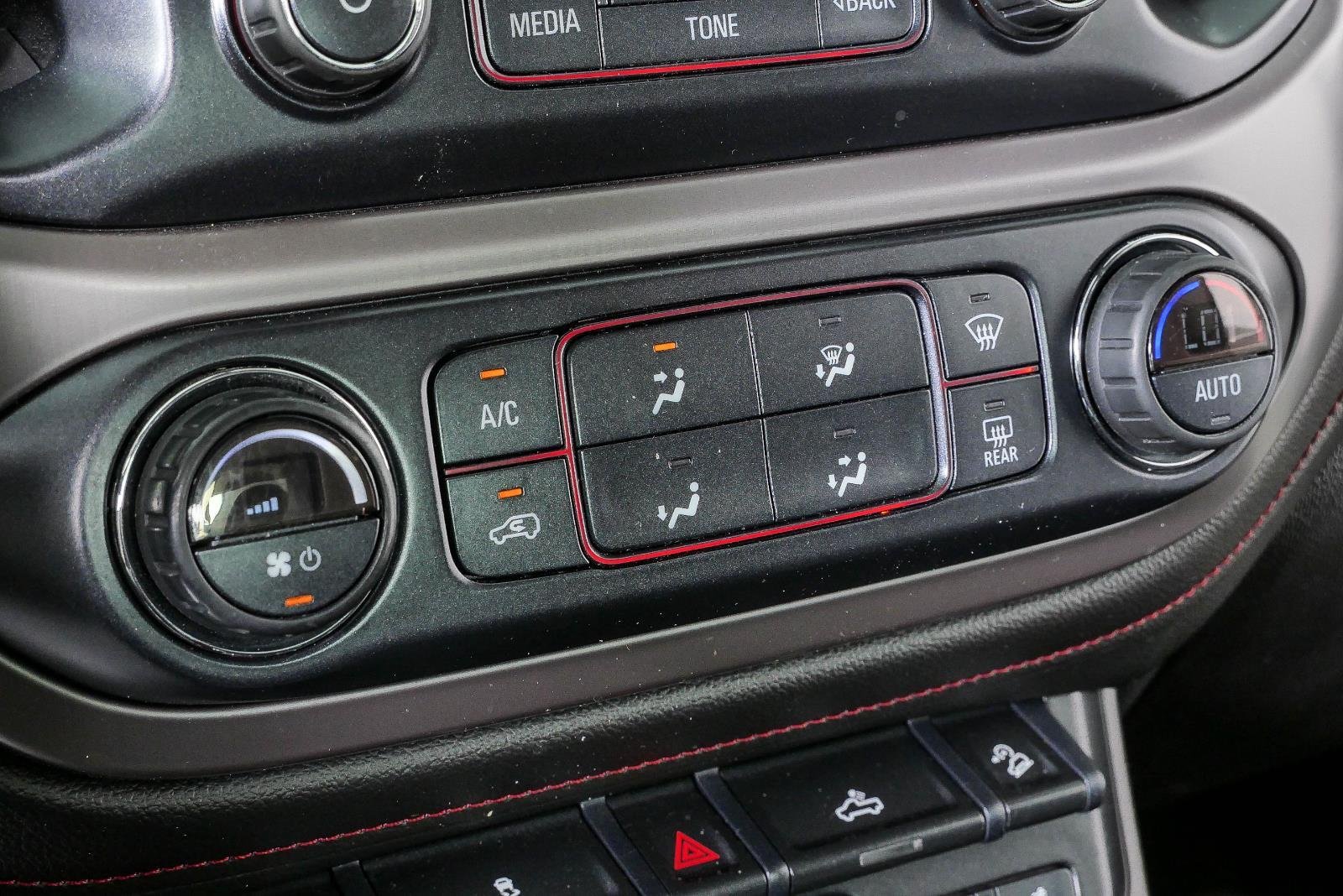 Used 2016 CYBER GRAY METALLIC GMC 4WD SLE image 15