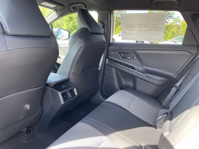 2026 Toyota bZ XLE - Photo 18