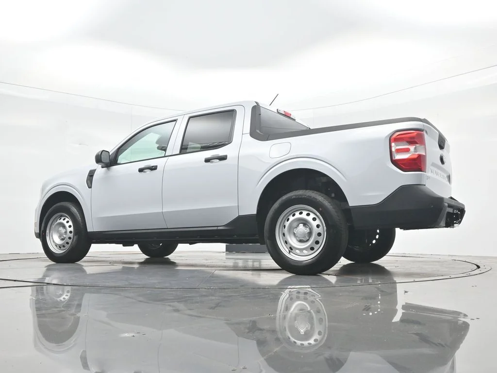 New 2026 Space White Metallic Ford XL image 46