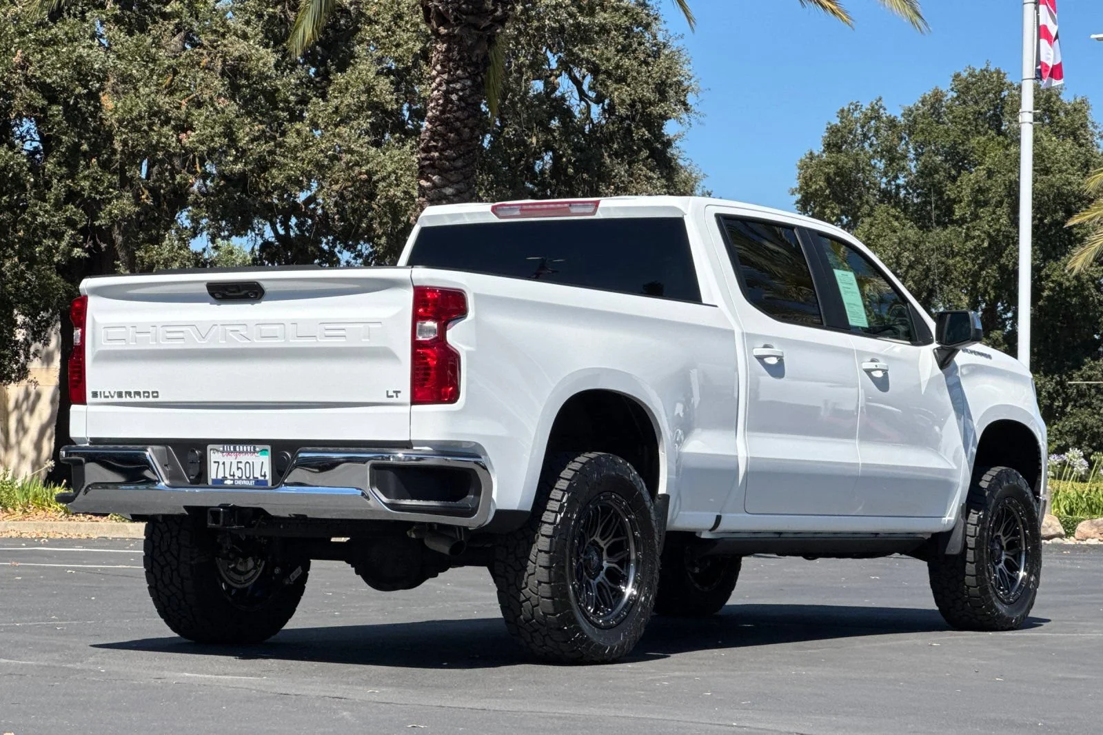 2026 Chevrolet Silverado 1500 LT - Photo 3