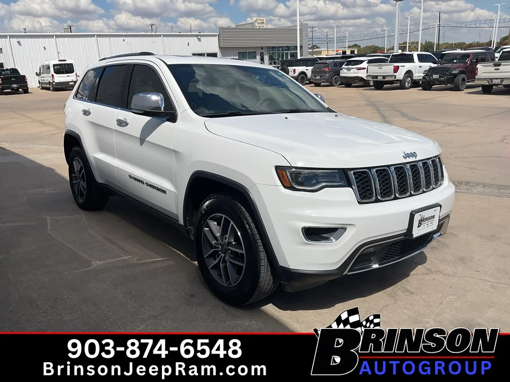 Used 2022 Bright White Clearcoat Jeep Limited image 3