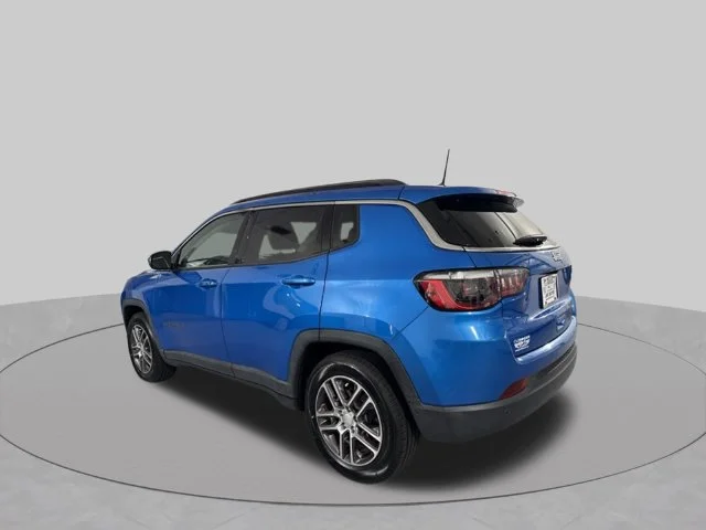 Used 2020 Blue Jeep Latitude image 5