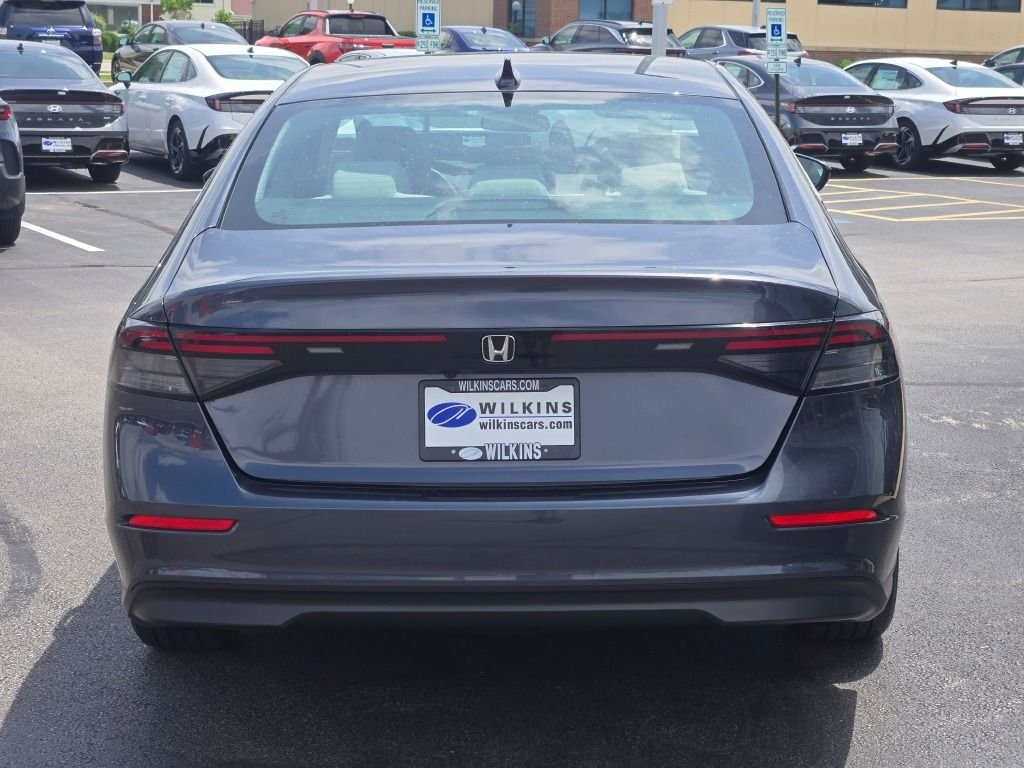 Used 2023 Meteorite Gray Metallic Honda EX image 12