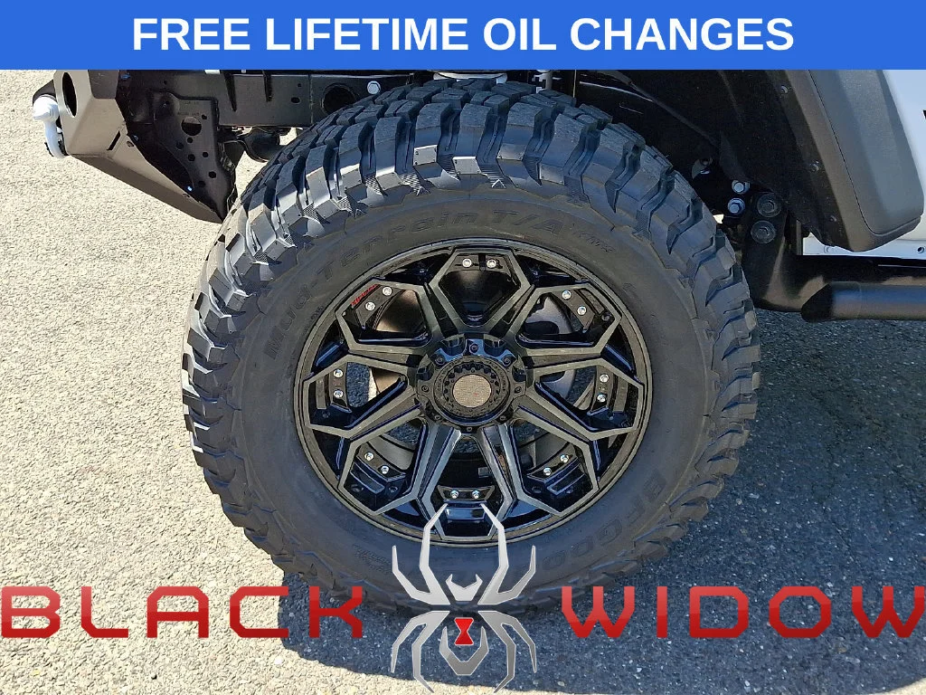 New 2026 Bright White Clear-Coat Exterior Paint Jeep Willys image 19