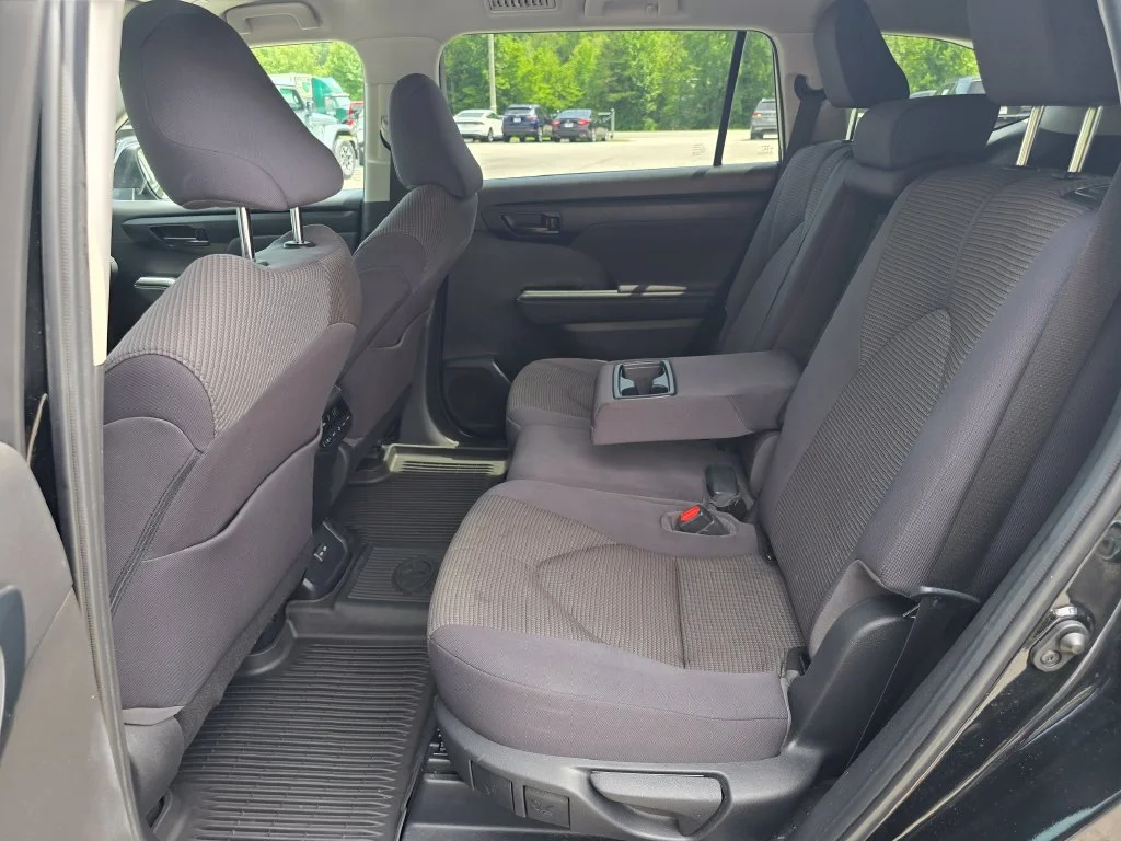 Used 2023 Black Toyota LE image 9