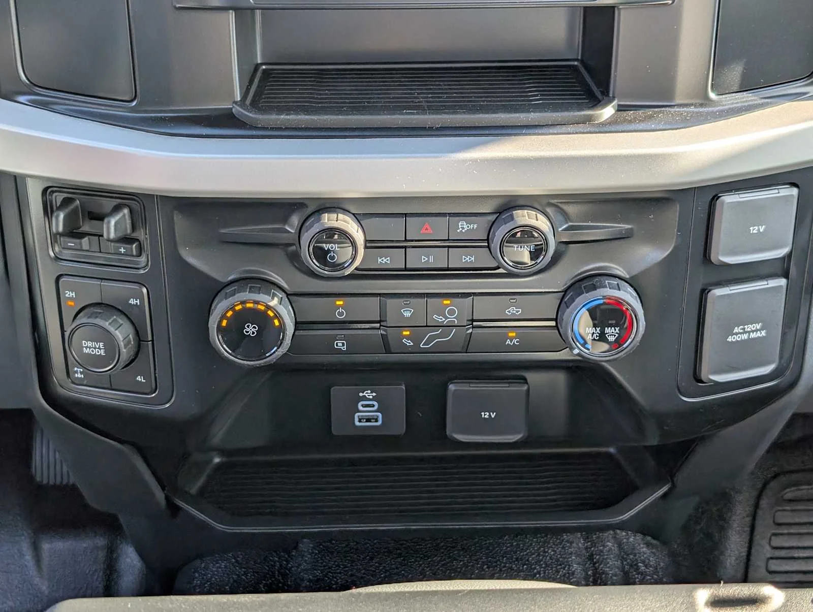 2026 Ford F-350 Super Duty XL - Photo 14