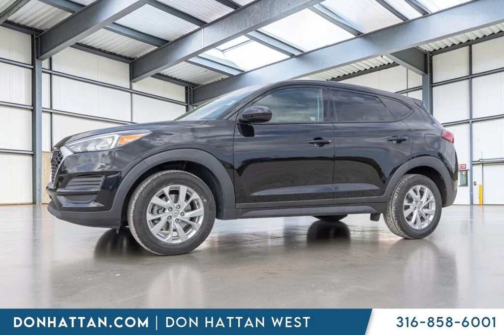 Used 2021 Hyundai Tucson SE with VIN KM8J23A4XMU315674 for sale in Park City, KS