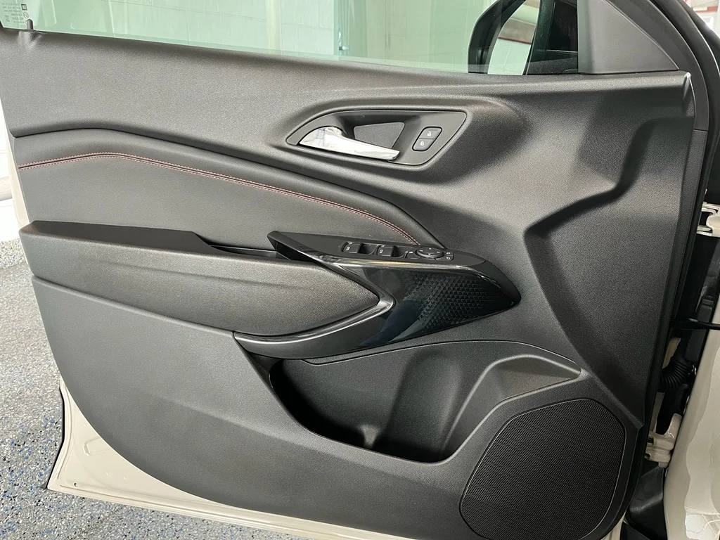2026 Chevrolet Trax RS - Photo 27