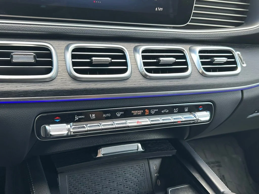 Used 2025  Mercedes-Benz GLE 450e image 20