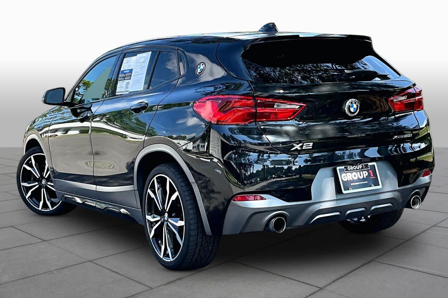 Used 2018 Black Sapphire Metallic BMW xDrive28i image 12