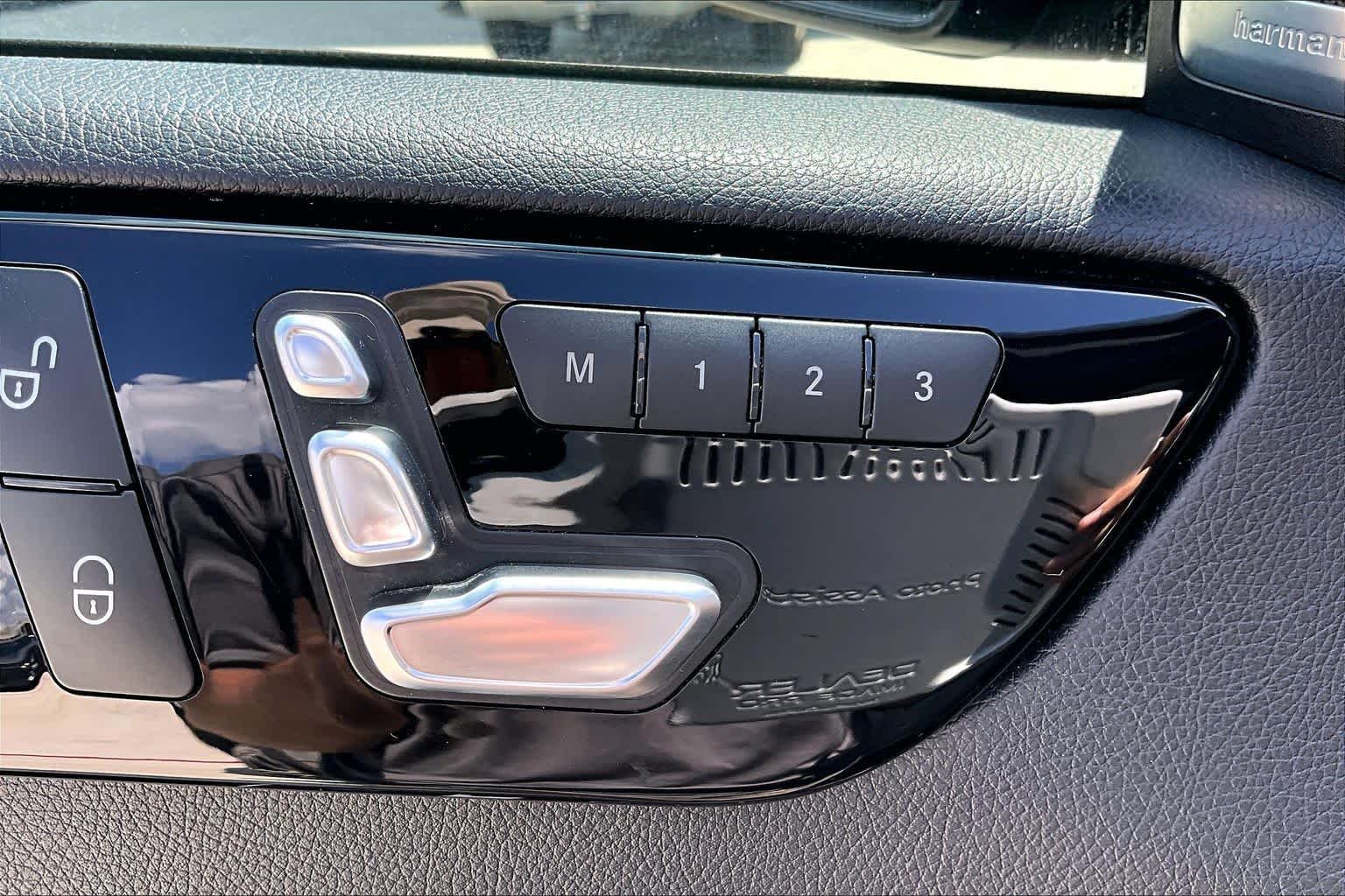 Used 2018 Selenite Grey Metallic Mercedes-Benz AMG® GLE 43 image 29