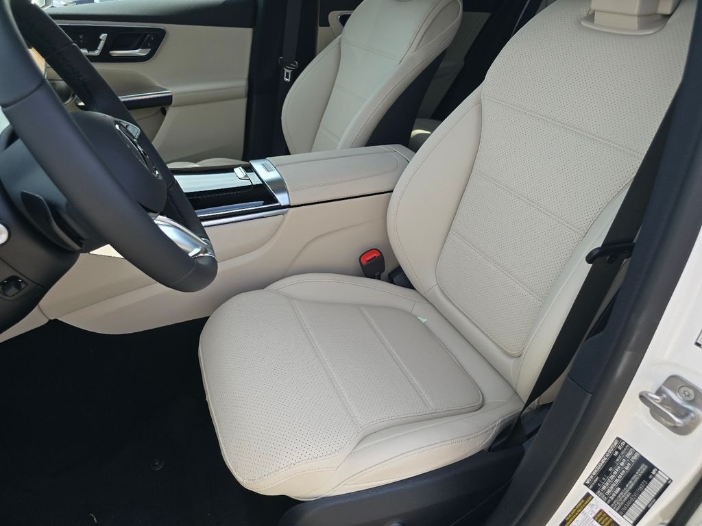 New 2027 Polar White Mercedes-Benz GLC 300 image 34