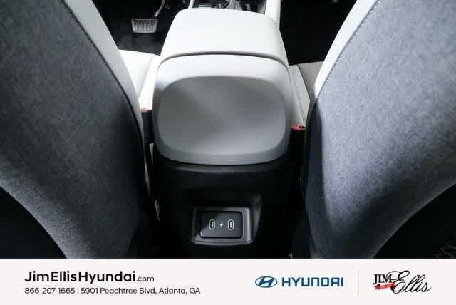 2025 Hyundai Elantra Limited - Photo 59