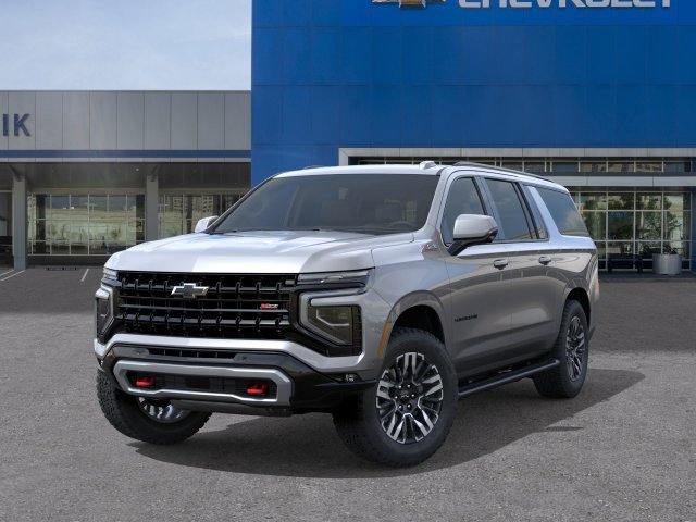 2027 Chevrolet Suburban Z71 - Photo 6