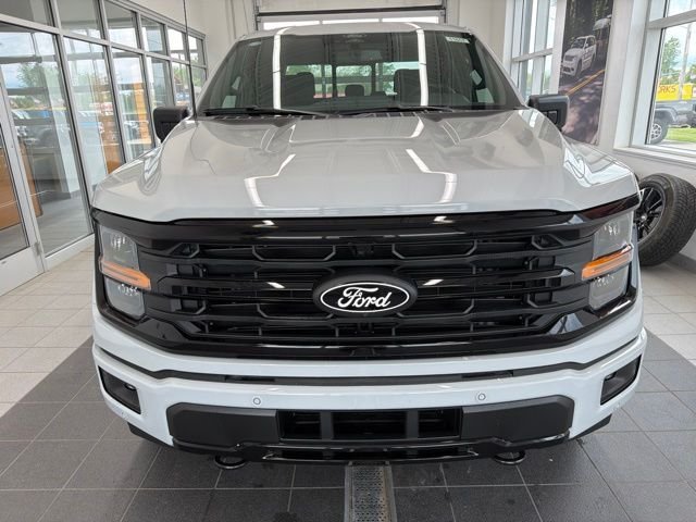 New 2026 Avalanche Ford XLT image 2