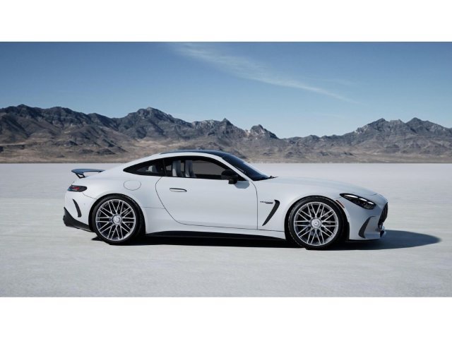New 2027 MANUFAKTUR Moonlight White Metallic Mercedes-Benz AMG® GT 55 Coupe image 16