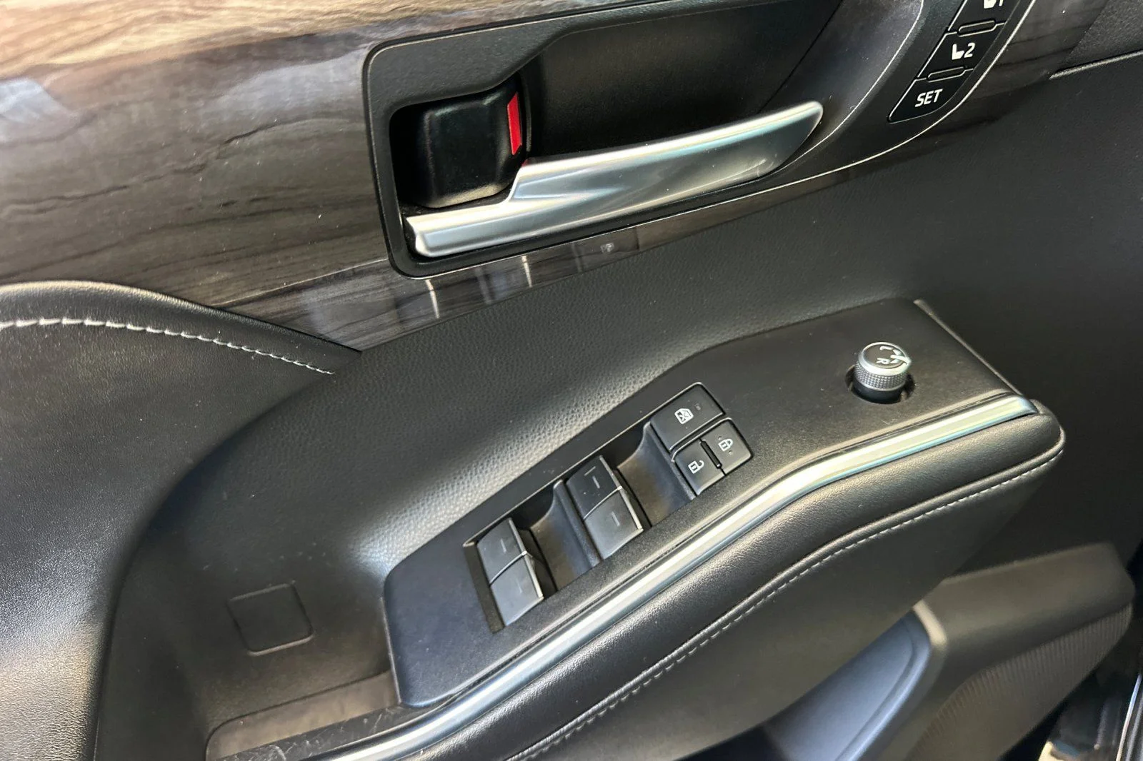 2020 Toyota Highlander Limited - Photo 11