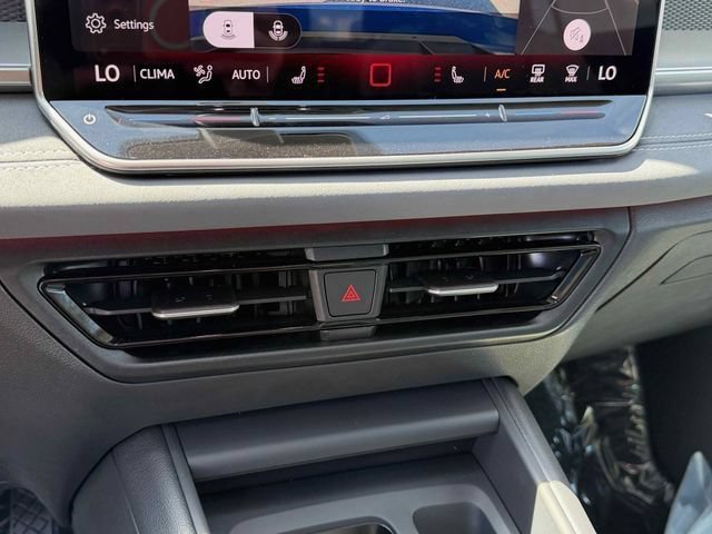 New 2026  Volkswagen SE image 23
