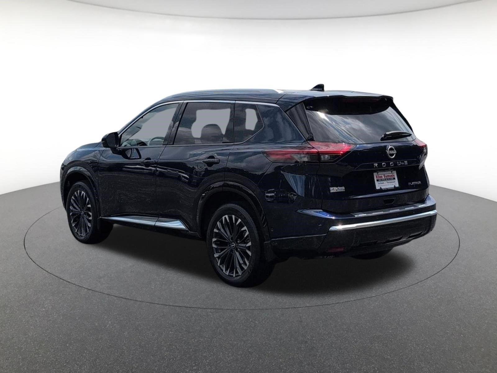 Used 2024 Deep Ocean Blue Pearl Nissan Platinum image 6