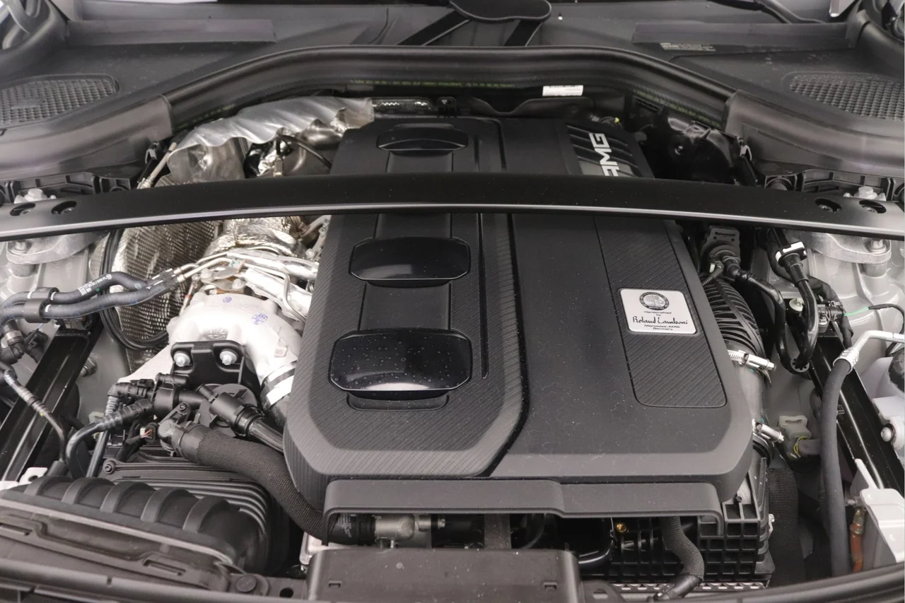 New 2026 MANUFAKTUR Alpine Grey Mercedes-Benz 43 AMG® 4MATIC® image 9