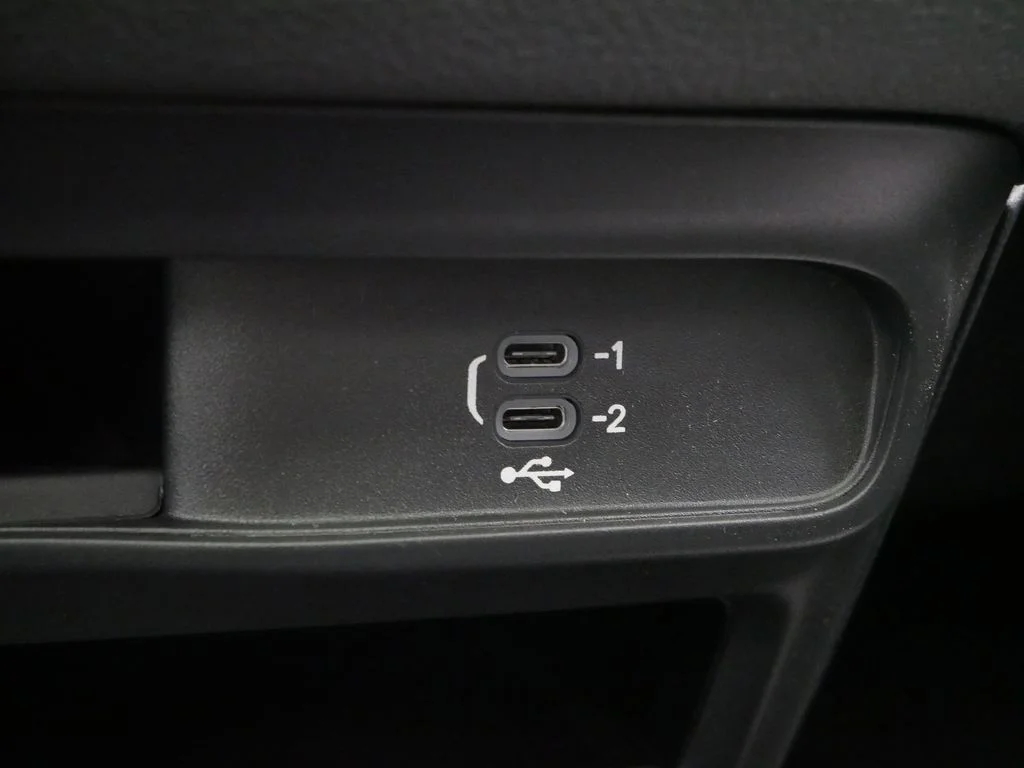 2026 Chrysler Pacifica Select - Photo 38
