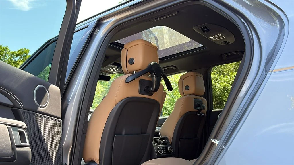 Certified Used 2025 Gray Land Rover Dynamic SE image 22