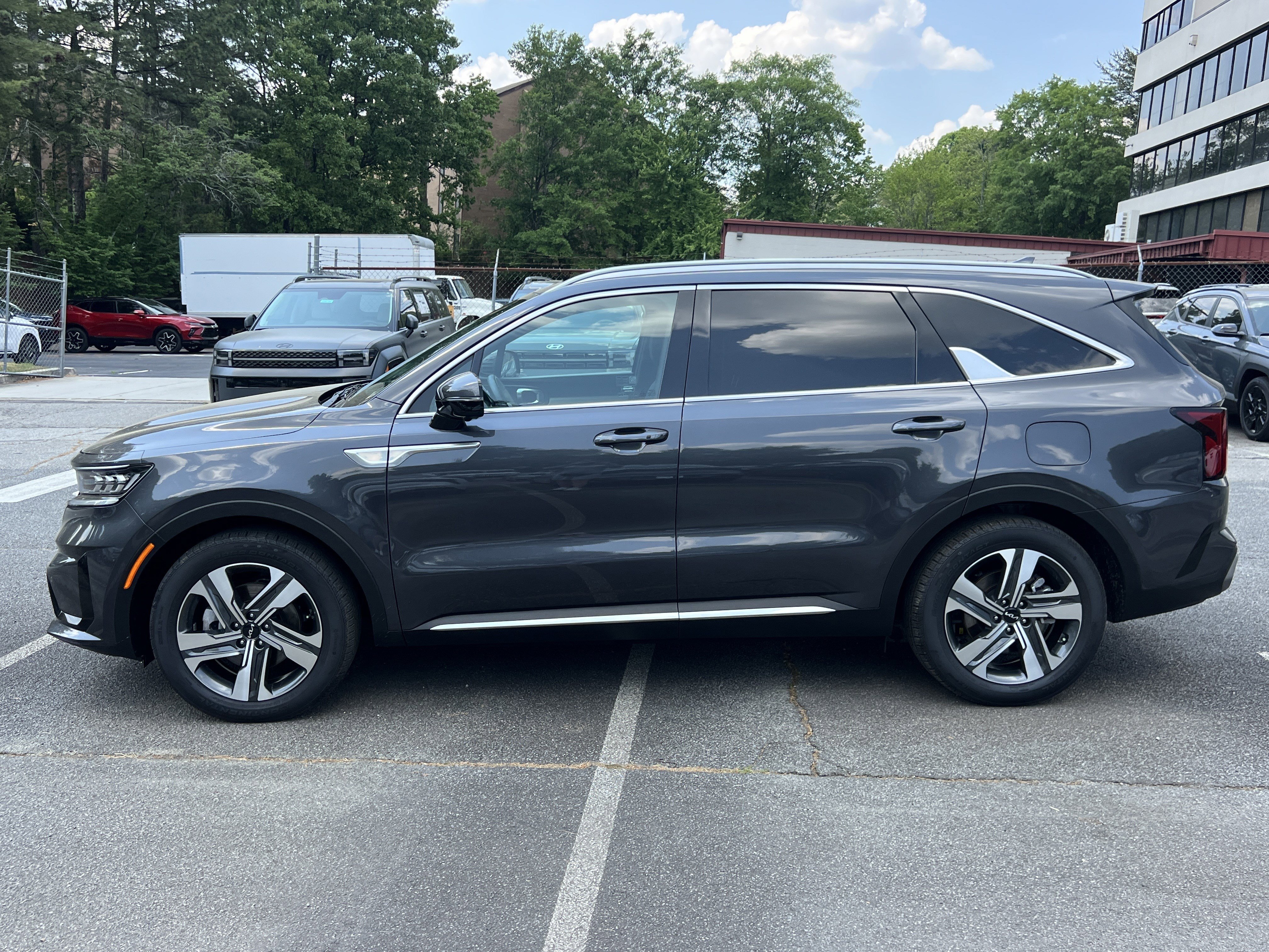 Certified Used 2023 Platinum Graphite Kia SX Prestige image 4