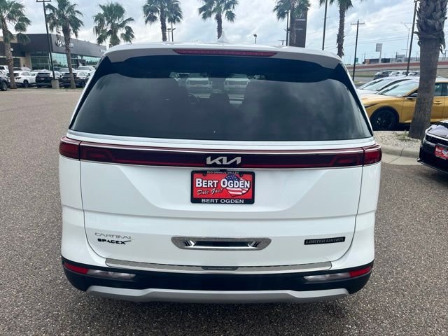 Used 2023 White Kia LX Seat Package image 3
