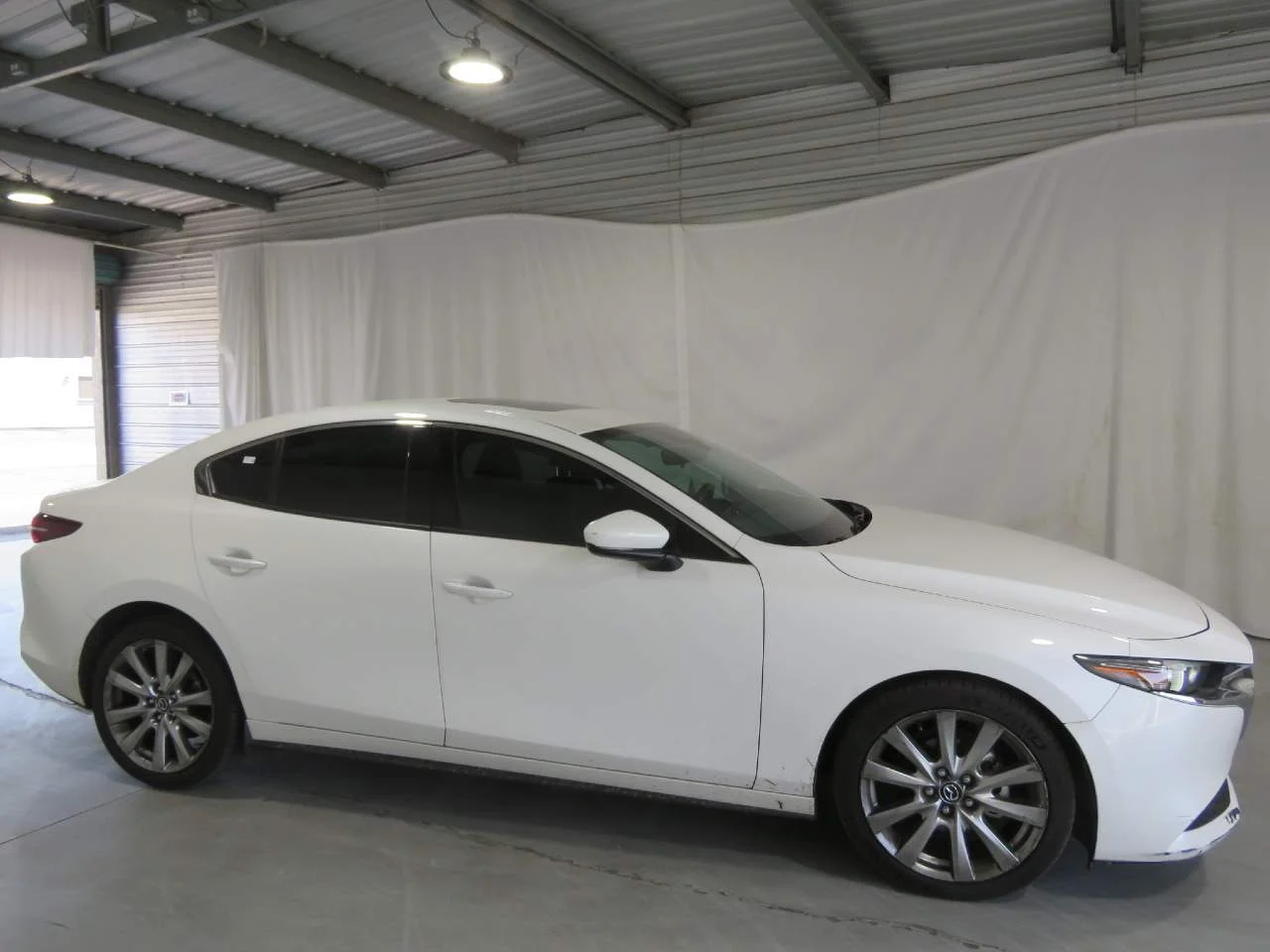 Used 2020 Snowflake White Pearl Mica Mazda Premium image 7