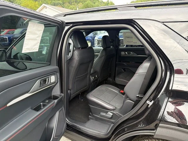 New 2026 Agate Black Metallic Ford ST image 41