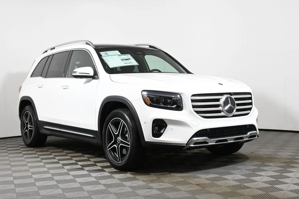 Used 2026 White Mercedes-Benz GLB 250 image 9