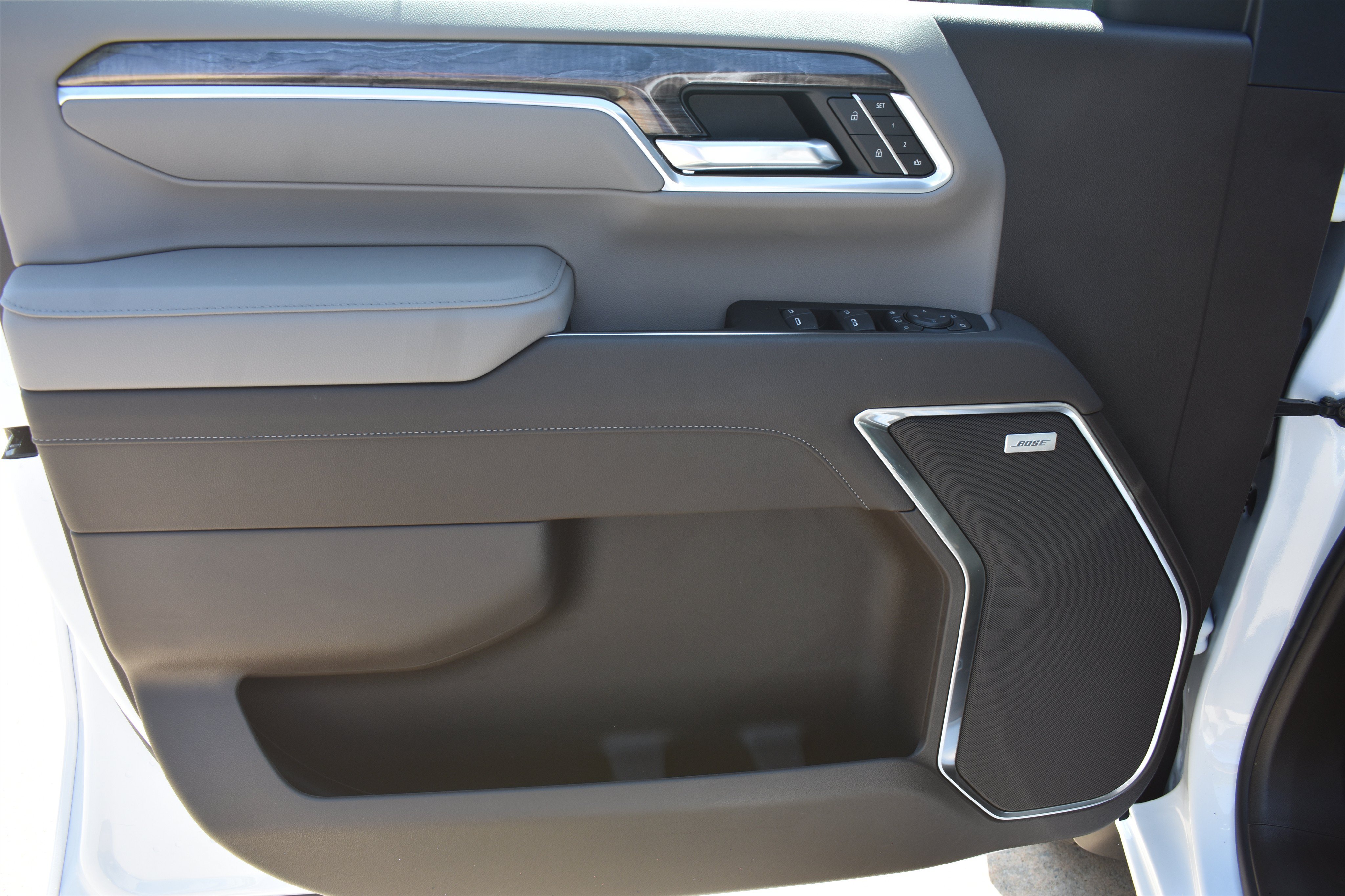 New 2026 Summit White Chevrolet LTZ DRW image 17