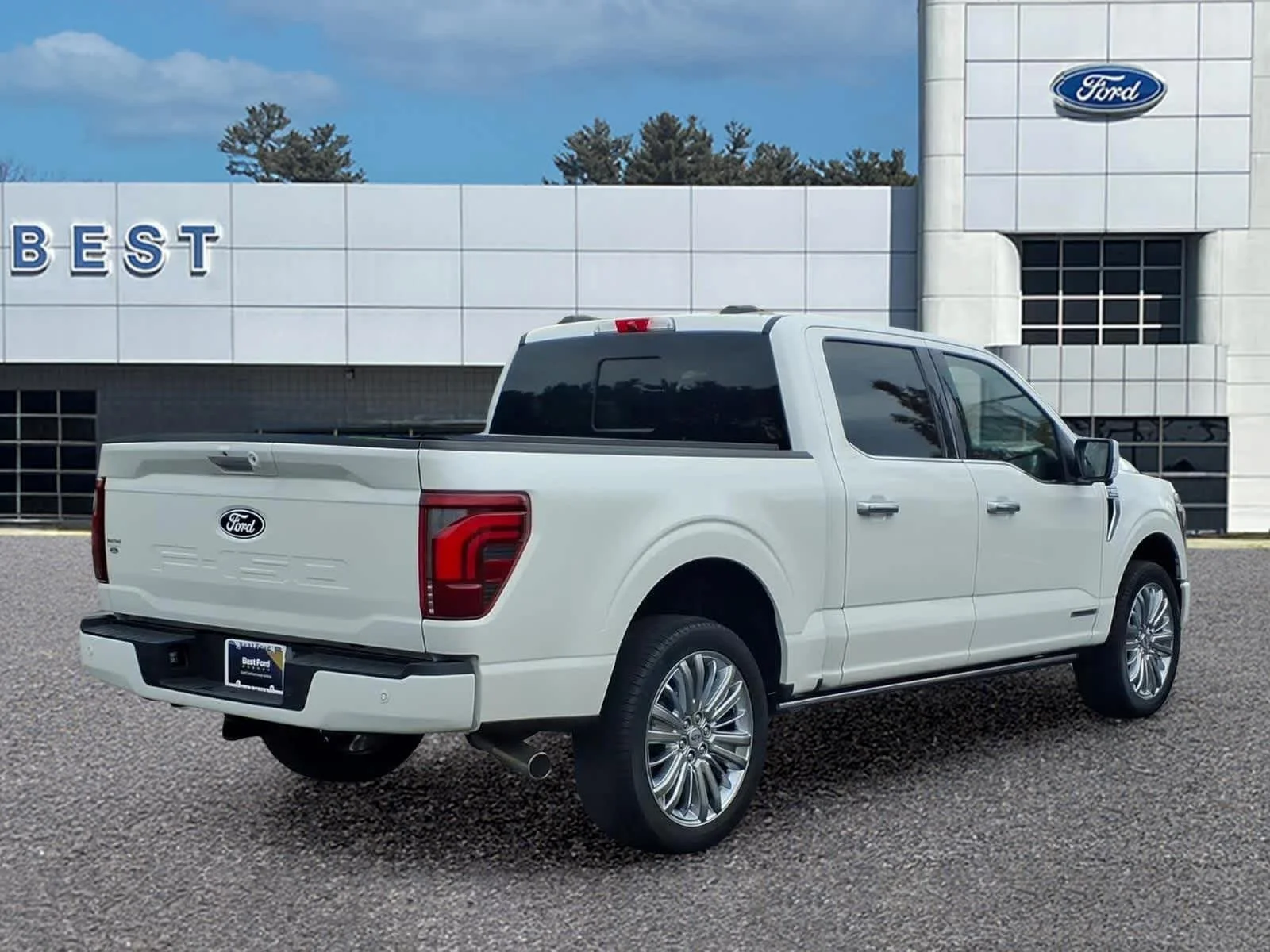 Used 2024 Star White Metallic Tri-Coat Ford Platinum image 7