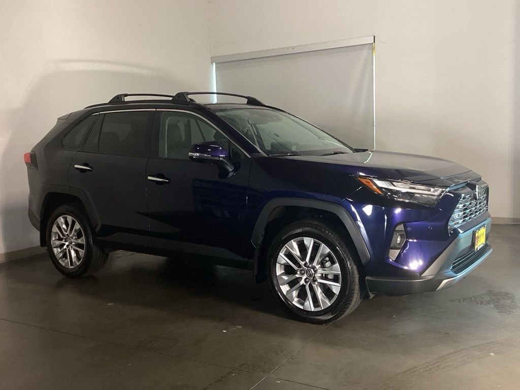 Certified Used 2025  Toyota Limited image 9