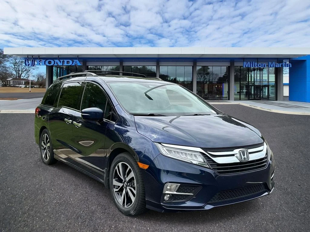 2018 Honda Odyssey Elite's photo
