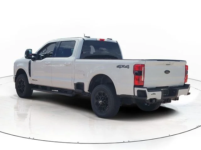 New 2026 Oxford White Ford XLT image 7