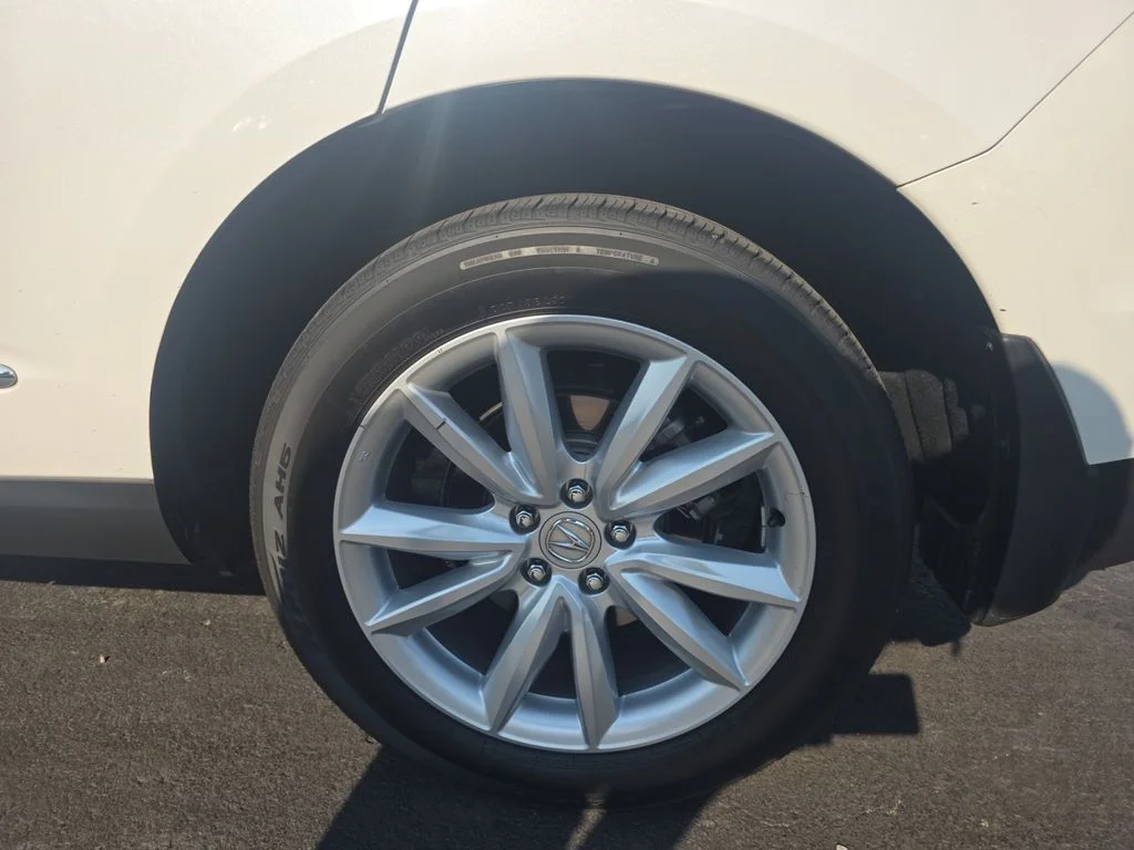 Used 2021  Acura Base image 27