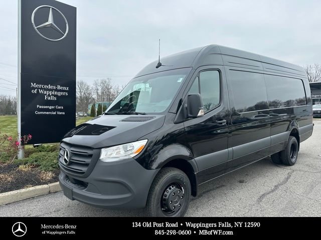 New 2026 Jet Black Mercedes-Benz 4500 image 1