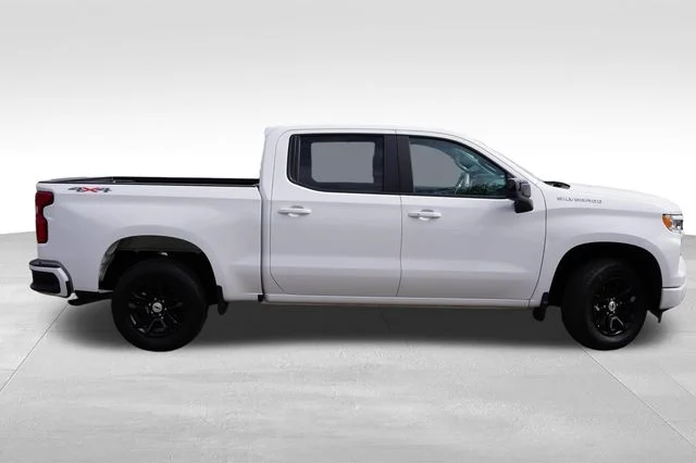 Used 2026 White Chevrolet RST image 4