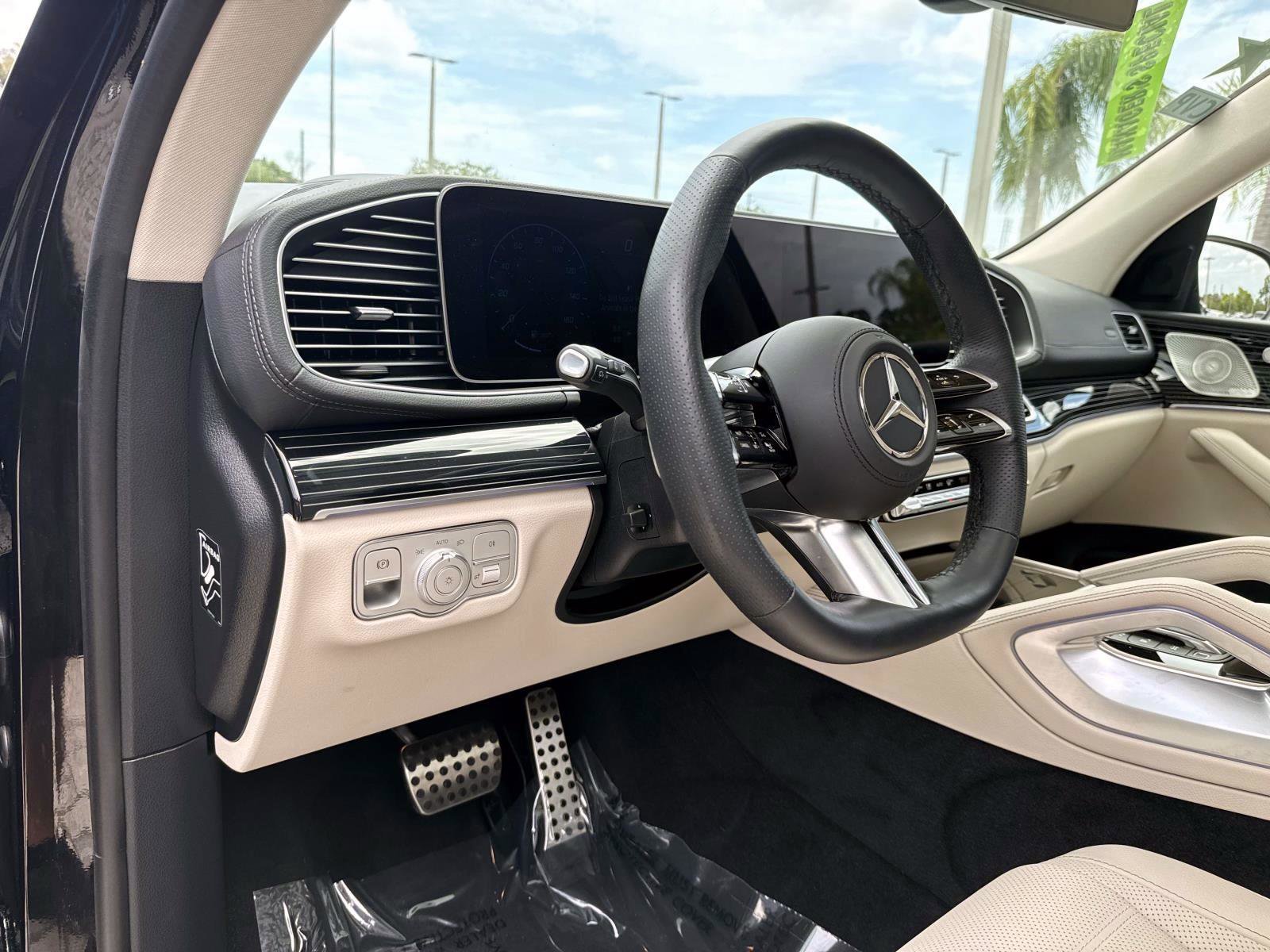 New 2026 Obsidian Black Metallic Mercedes-Benz 450 4MATIC® SUV image 21