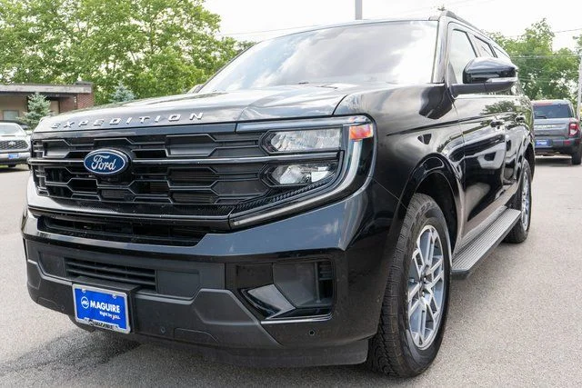 Used 2025 Black Ford Active image 2