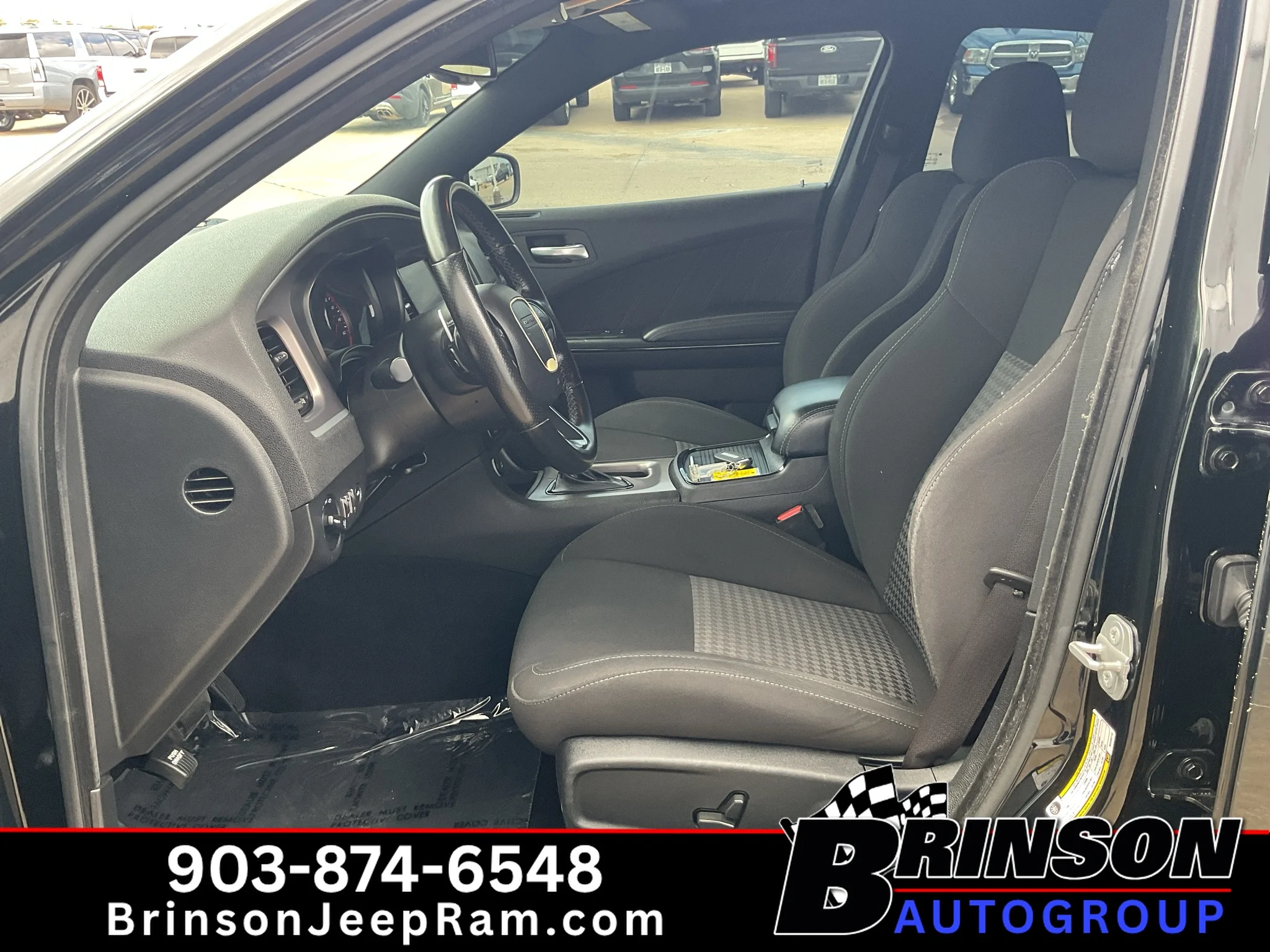 Used 2022 Pitch Black Clearcoat Dodge R/T image 24